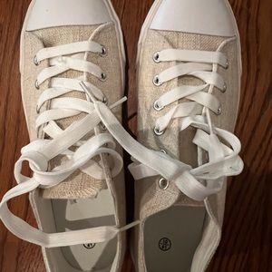 Tan linen ‘converse-style’ tennis shoes